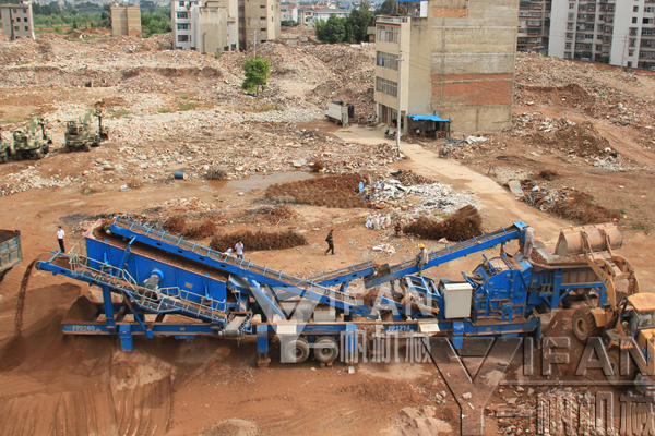 Yifan machinery full set construction waste disposal equipment deal with the collapse of the housing construction waste site